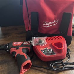 🔧 Milwaukee M12 Drill Set – BRAND NEW 🔧