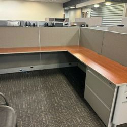Global Used 6'x6' Cubicle For Sale