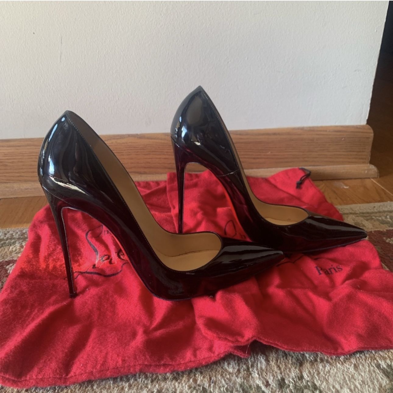 Christian Louboutin So Kate