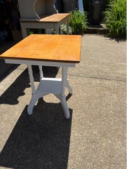 Nice little end table