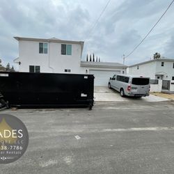 Waste Container / Roll Off Dumpster 