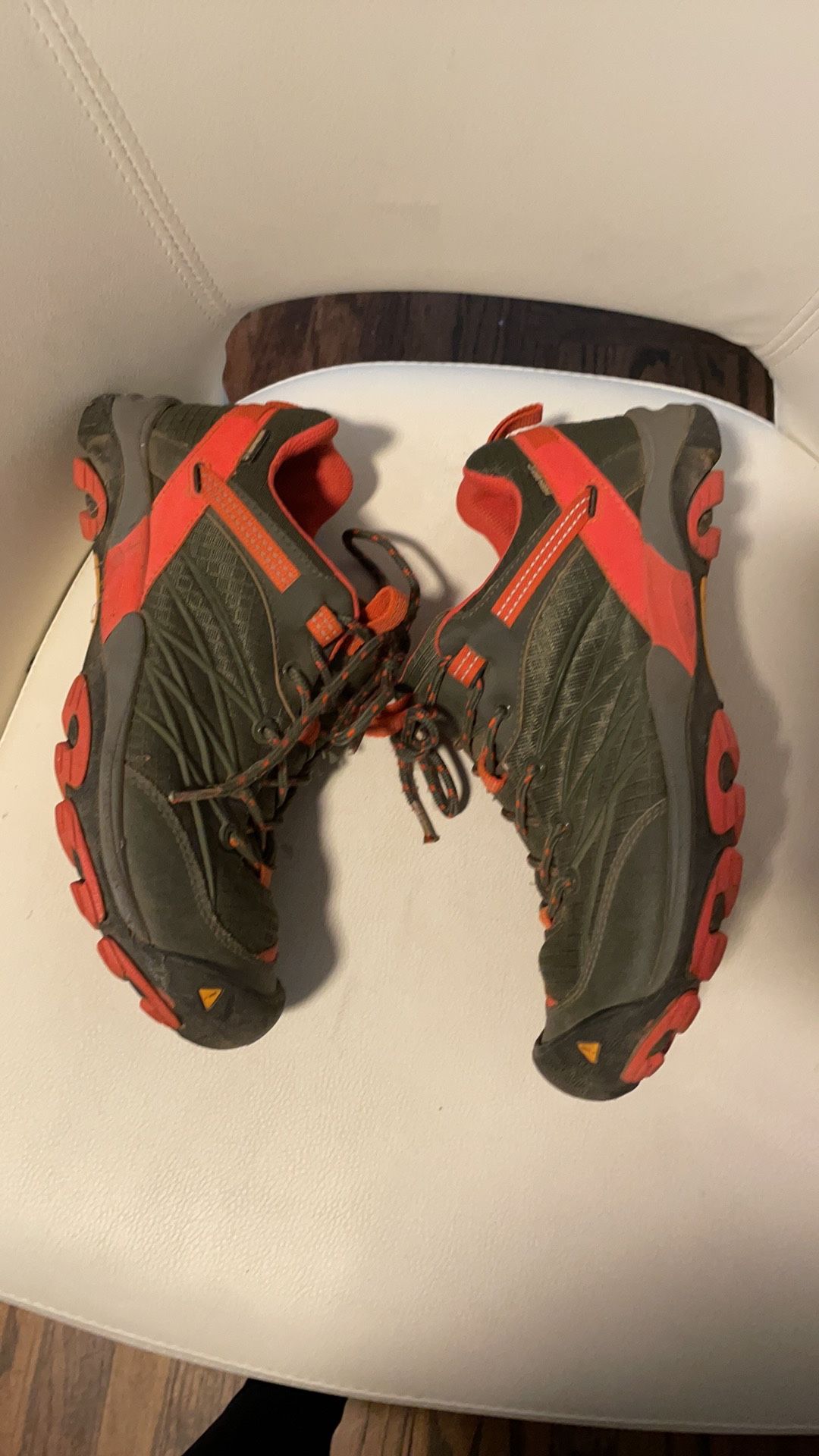 Keen Woman Sneakers Size 8