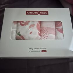 6 Pack Of Muslin Swaddles (never Opened)