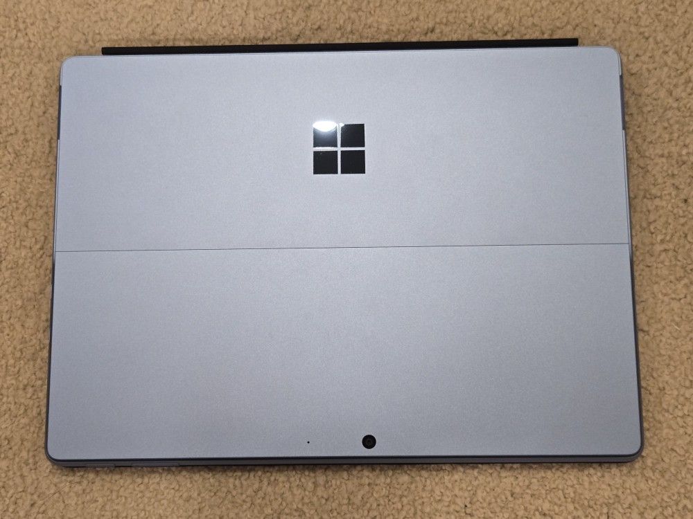 Microsoft Surface Pro 11 Snapdragon Elite 12 core