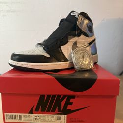 Jordan 1 Retro High Silver Toe (Women’s) 10.5