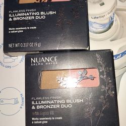 2) Nuance Illuminating Blush And Bronzer Duo