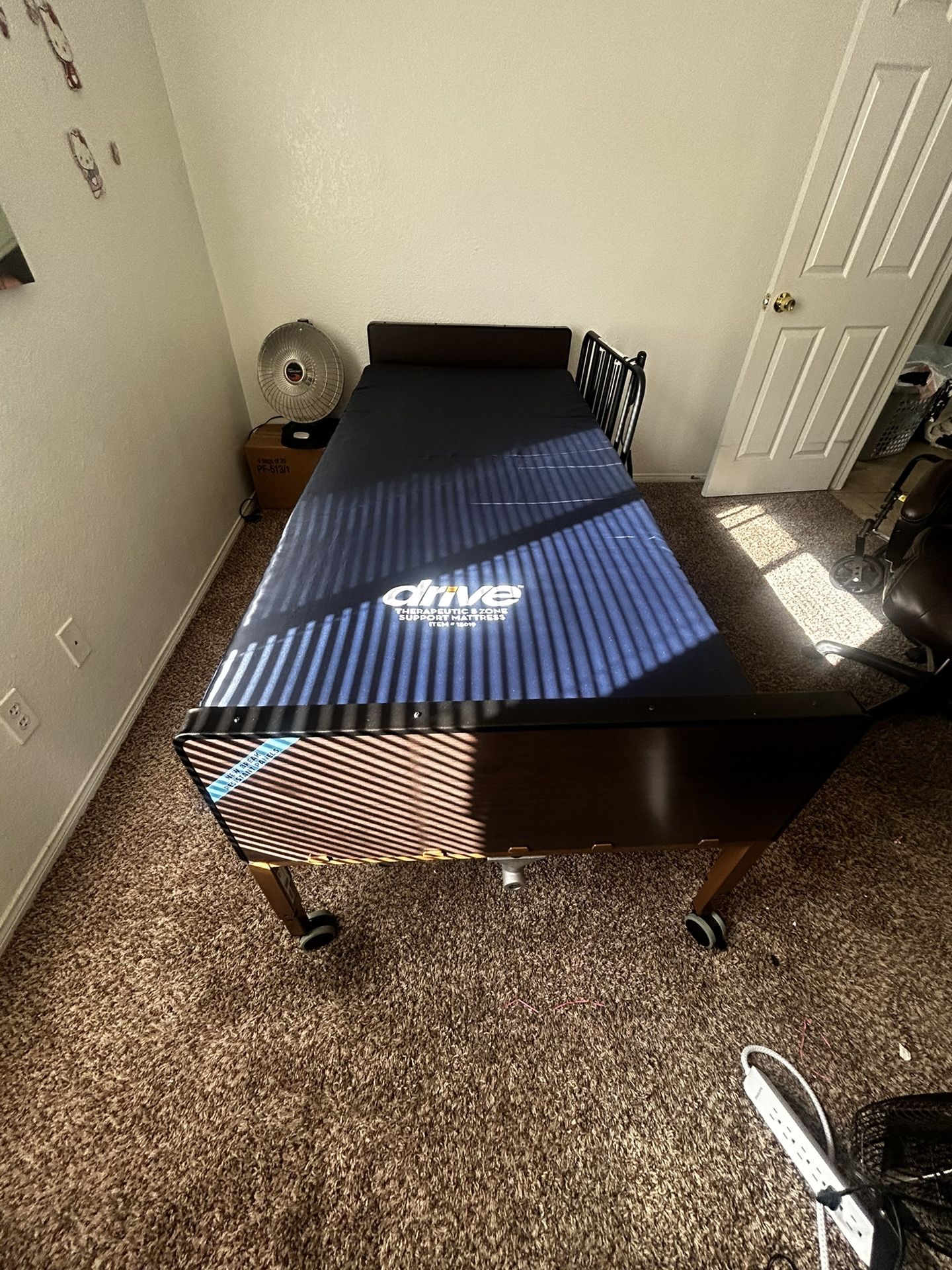 Drive Medical Full Electric Hospital Bed + Therapeutic 5-Zone Mattress - Excellent Condition!