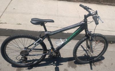 24" Schwinn Cascade Bike