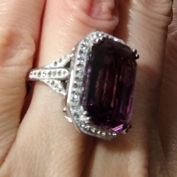 Exquisite 🆕 Swarovski Crystal Sterling Silver Ring! 💍💕
