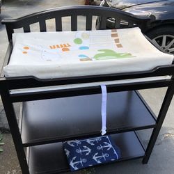 2 Baby Changing Stations For Sale, 30 Bucks Each