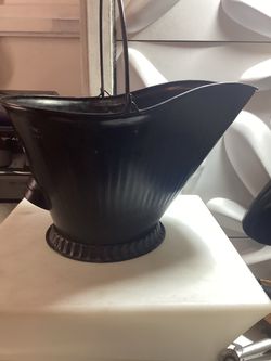 Black Metal Coal Scuttle Bucket with Handle