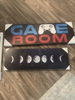 Wall Decor / Game Room