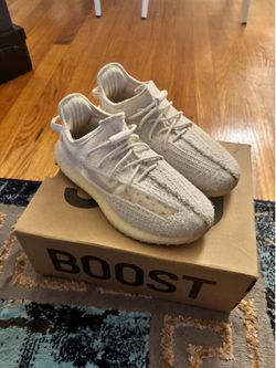 Kids sneakers