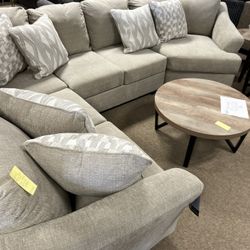 Stunning Stylish Cozy Sectional!