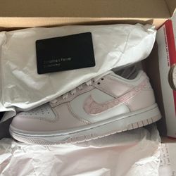 Nike Dunk Low Pink Paisley 