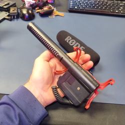 RØDE VideoMic with Rycote Lyre Suspension