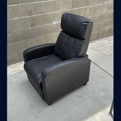 Recliner Chair 