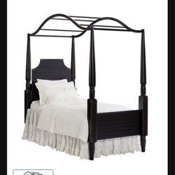 Magnolia Homes Twin Canopy Beds