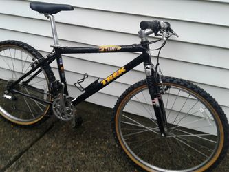 TREK ZX 6000 MOUNTAIN SPORT BIKE for Sale in Hillsboro, OR
