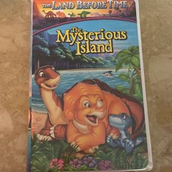 Land Before Time V: The Mysterious Island (VHS, Clamshell, 1997)