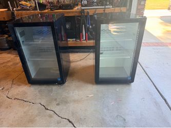 Commercial Mo Tac Refrigerator 5.5 Cu Ft