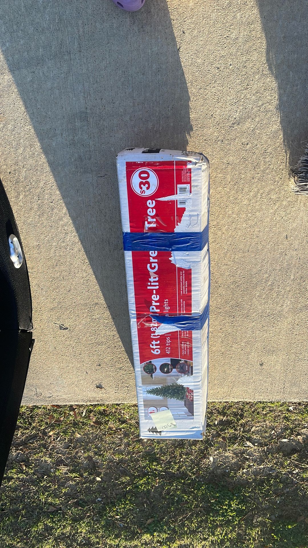 Pre Lit Christmas Tree free