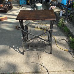 Upcycled Vintage Sewing Machine Table