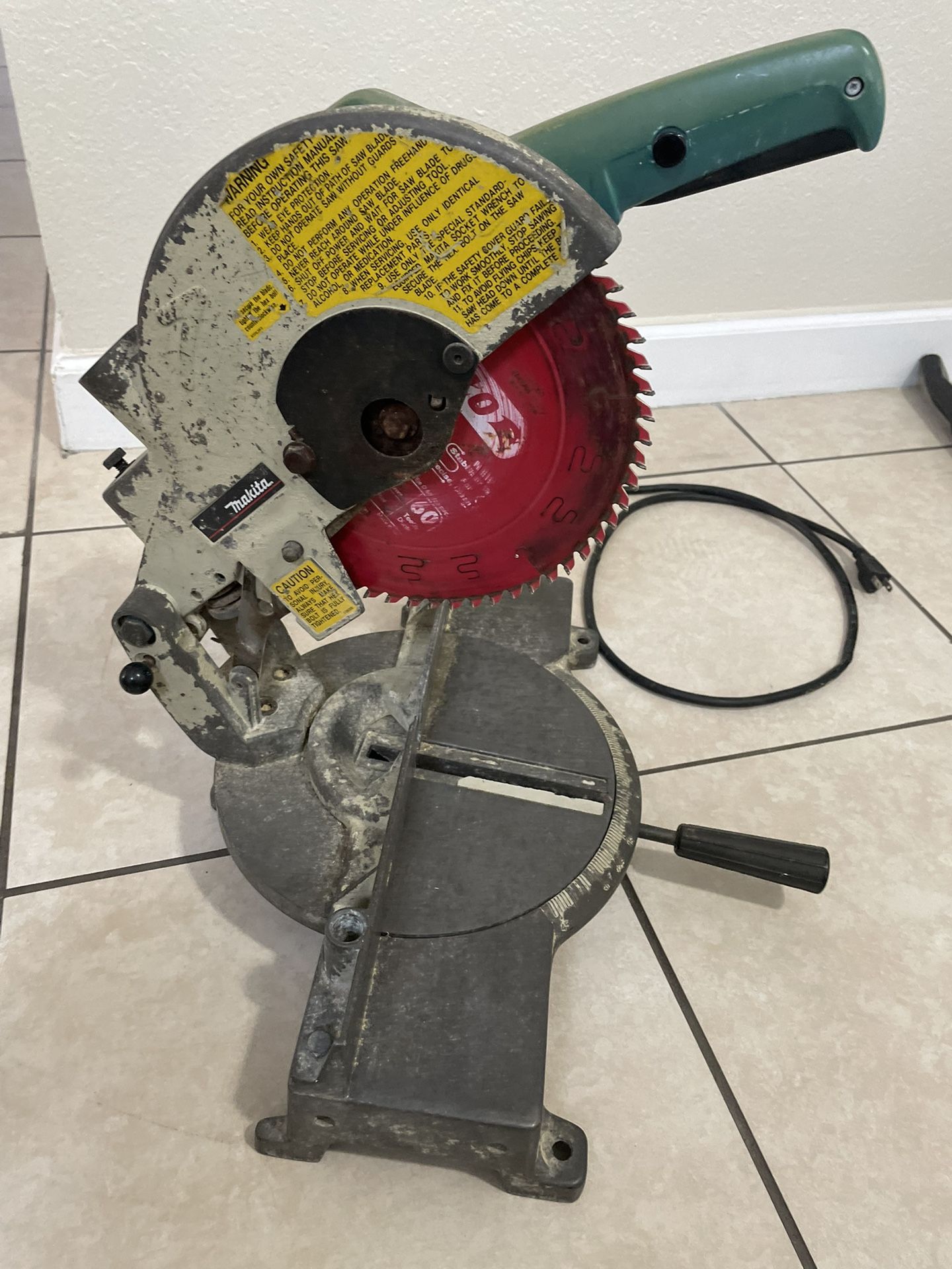 MAKITA SAW LS 1030 SIERRA ELECTRICA