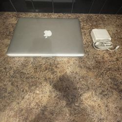 2011 Macbook Pro 4GB I5