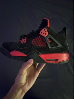 Jordan 4s Red Thunders