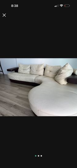 Moderan Italian leather couch