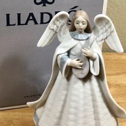 LLadro “Angelic Melody” Christmas Tree Topper