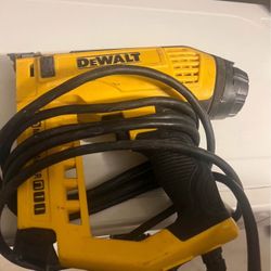 DEWALT Multi-Tacker