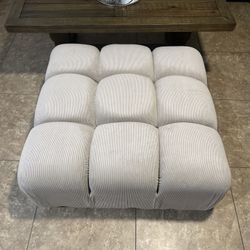 Ottoman/coffee Table 
