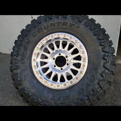 17" KM445 IMPACT beadlocks w- 35" Toyo MT tires