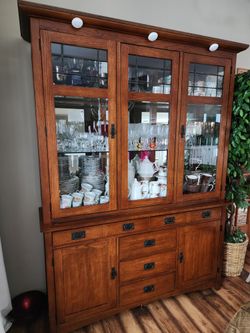 China hutch 
