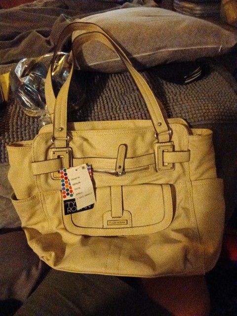 Tyler Rodan Berlin Tote Shell 