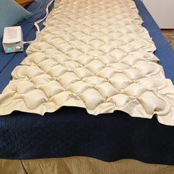 Air Mattress with Movement Cycles 