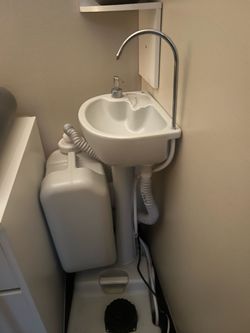 Portable sink