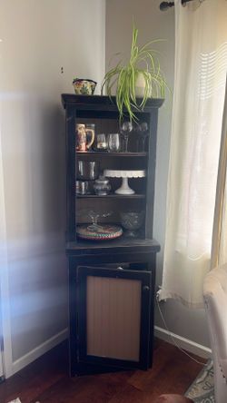 Dining hutch