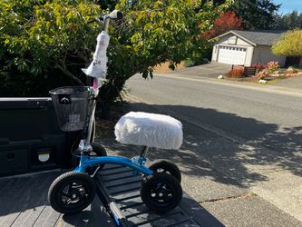 Knee Rover Knee Scooter With All Terrain Tires Knee Walker Leg Foot Ankle Crutches like New