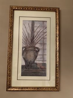 22x13 Gold Frame Vase Picture frame