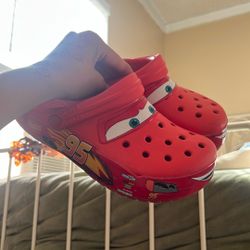 Lightning Mcqueen crocs