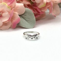 Kissing Elephants Ring Size 8🐘