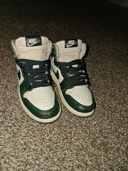Nike Air Jordan 1 Retro High OG "Pro Green" - Size 13C (Kids / PS)