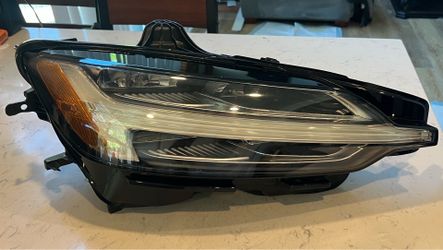 2023-2025 Volvo S60 RH Passenger Side LED Headlight OEM 324zero4684