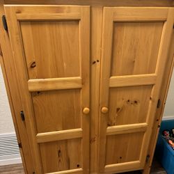 Wood Pie Chest Storage Cabinet