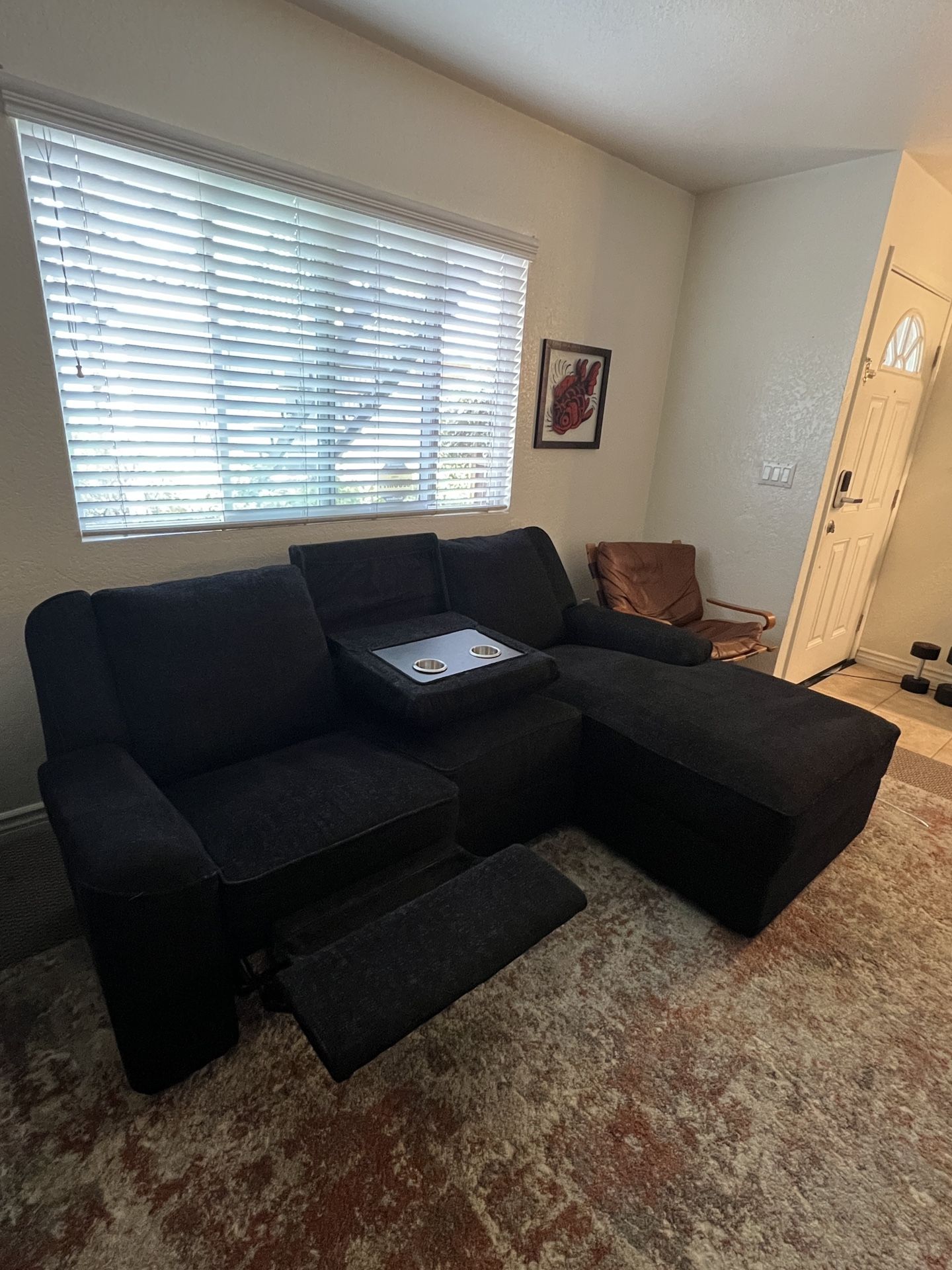 Black Couch With Recliner & Chaise