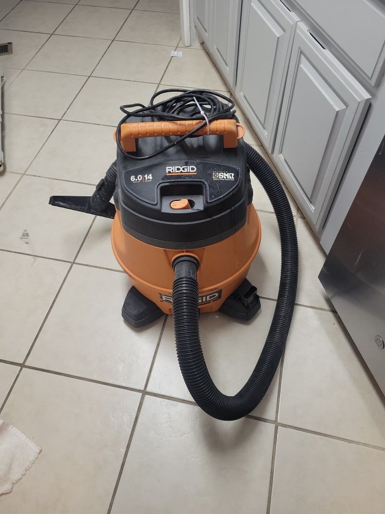 Dry/Wet RIDGID Shop Vac