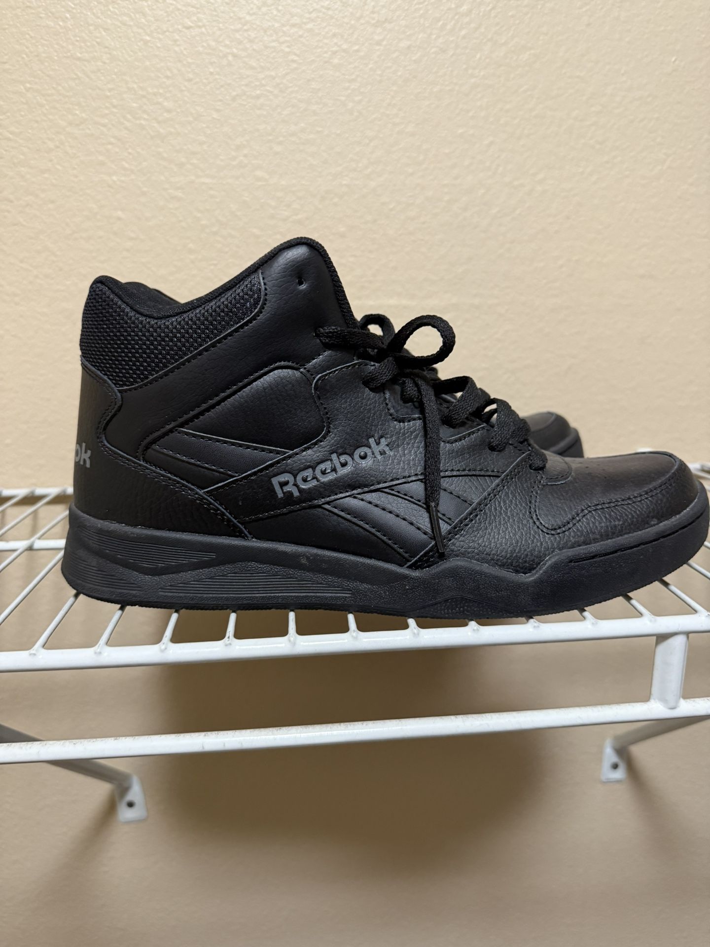 Reebok High top All Black 11.5